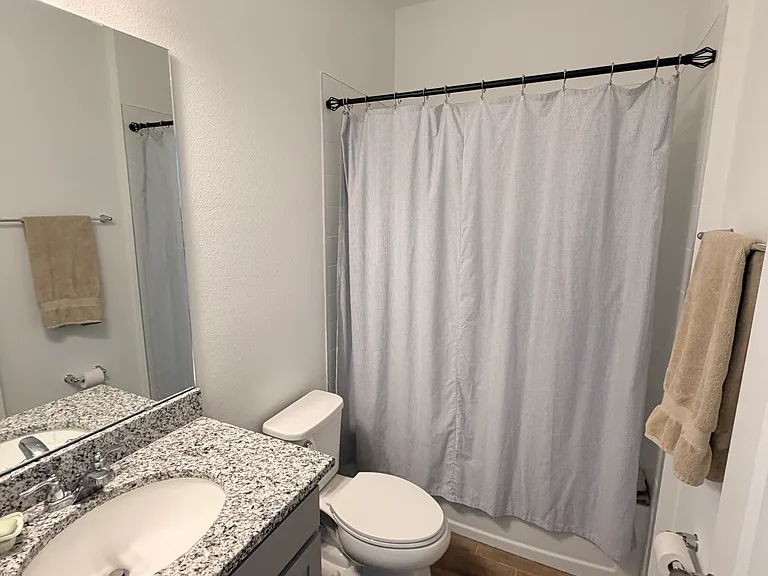 1044 Griffon Ave — Photo 19