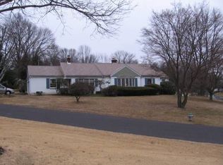 225 Beechwood Dr, Huntingdon Valley, PA 19006