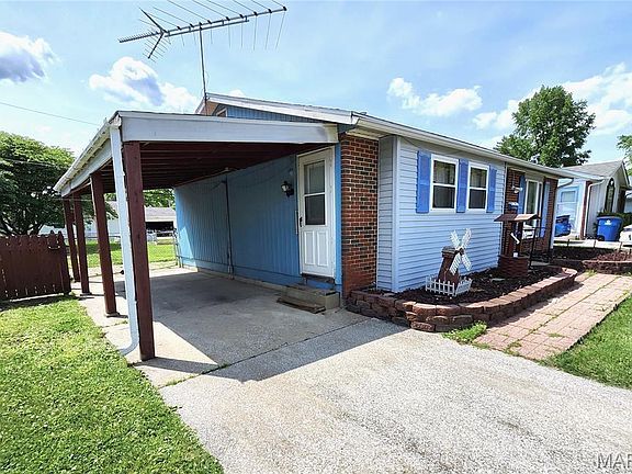4th image of 3229 Kilarney Dr