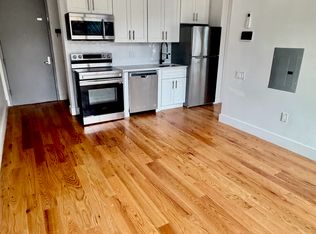 42 Grove St, Brooklyn, NY 11221