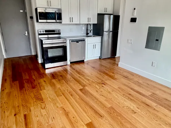 42 Grove Street image 1 of 9