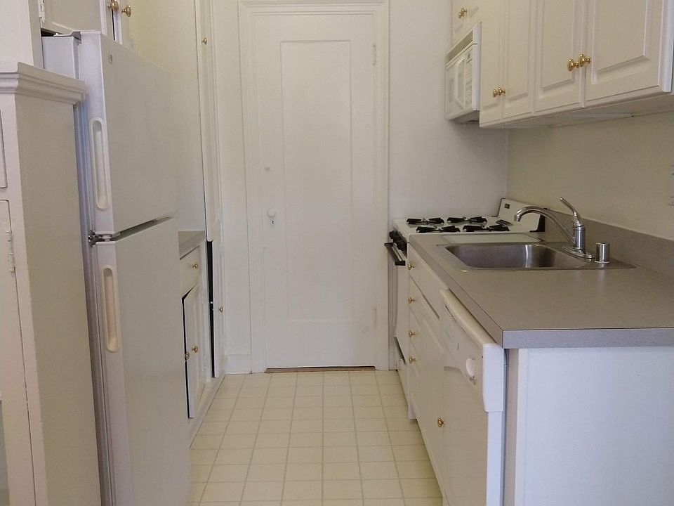 Full Kitchens