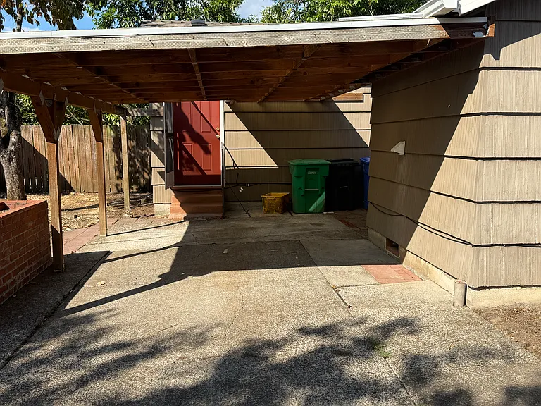 5339 SE 62nd Ave — Photo 13