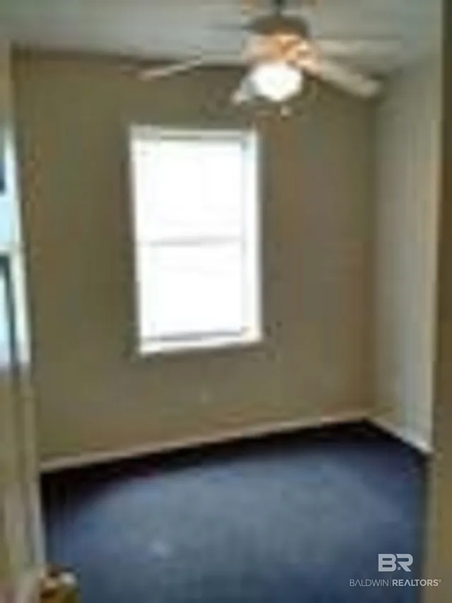 2 bed, 1.0 bath, 833 sqft, $950 — Photo 4
