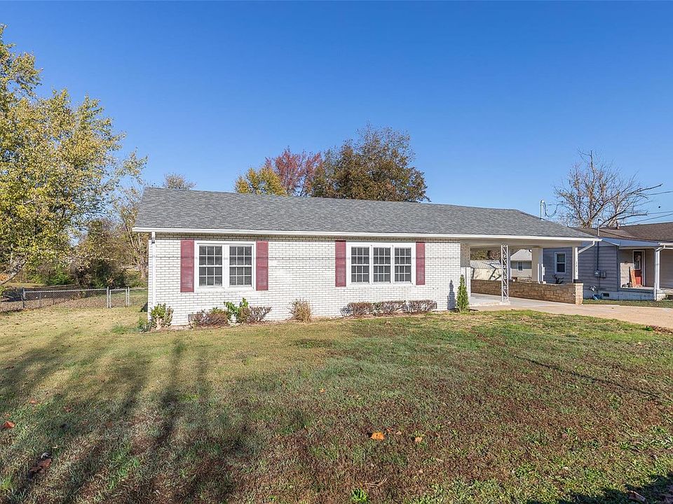 1st image of 2415 S Baugh Ln