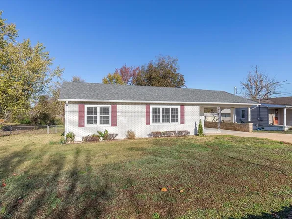 2415 S Baugh Ln, Poplar Bluff, MO 63901