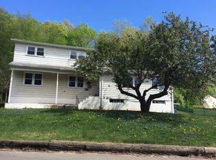 141 Newport Dr APT 1, Waterbury, CT 06705