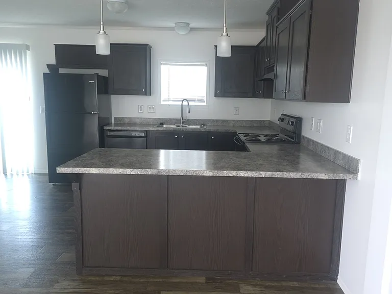 1810 W 53rd St — Photo 11