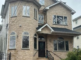 69 Summit Rd, Elizabeth, NJ 07208