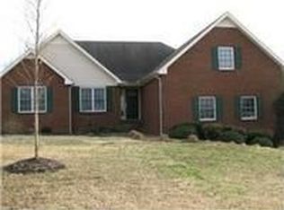 714 Crestview Dr, Springfield, TN 37172