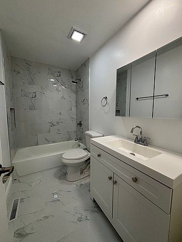 2nd image of 3522 Jacqueline Dr