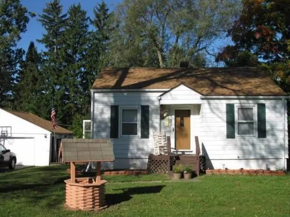 1398 Merle Ave, Burton, MI 48509