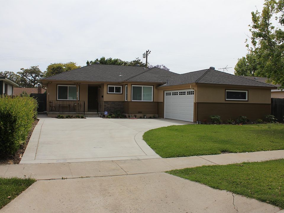 1st image of 2612 E Santa Fe Ave