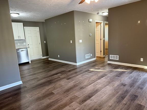 3rd image of 1621 Avenue H #A
