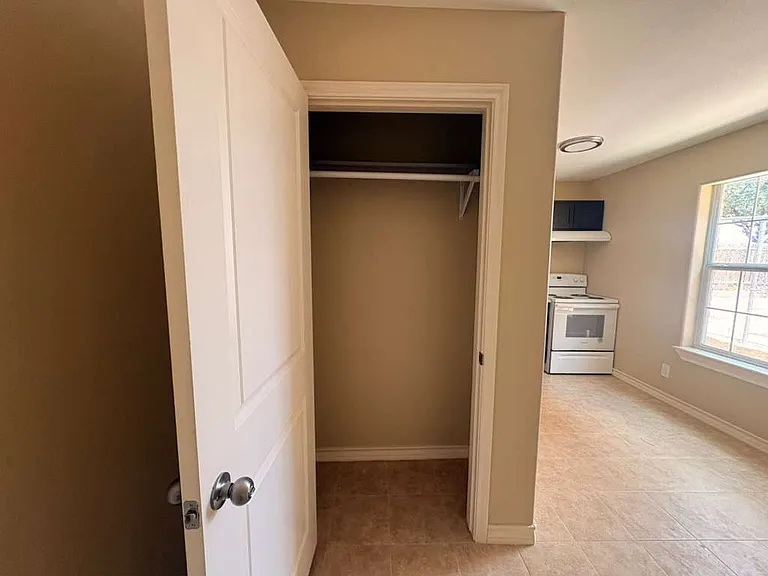 4018 San Agustin Ave #F — Photo 10