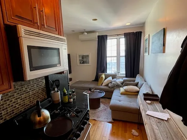 154 Orchard St APT 17, New York, NY 10002