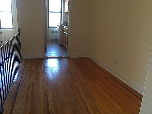 3rd image of 170 Hawthorne St APT 5D