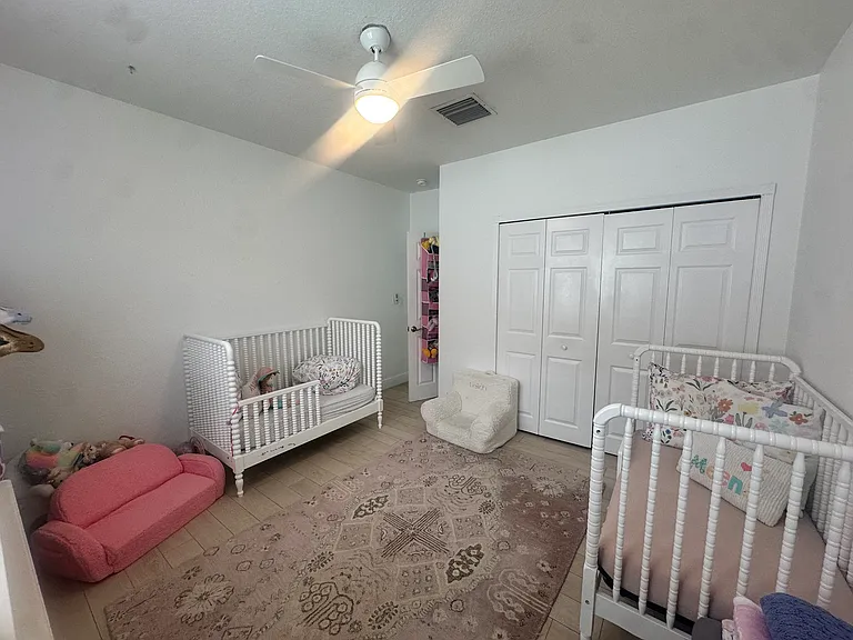 3068 Shipping Ave — Photo 22