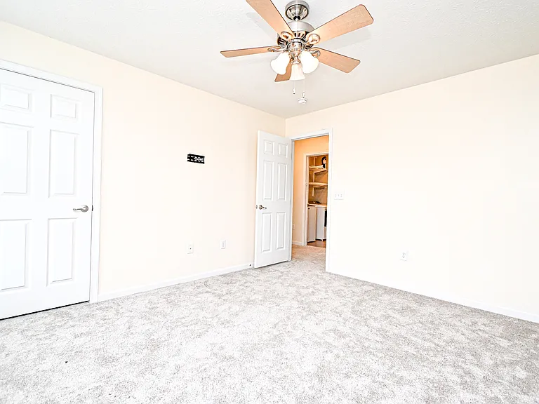 8453 Forest Valley Dr — Photo 40