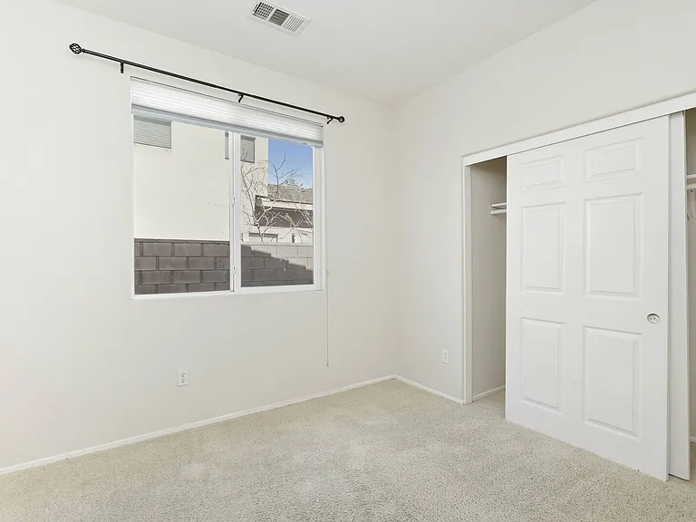2639 Belvedere Ln — Photo 13