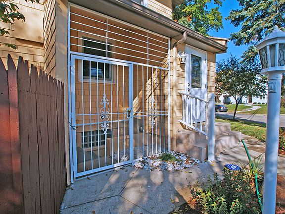 Side Entry Bsmt Access