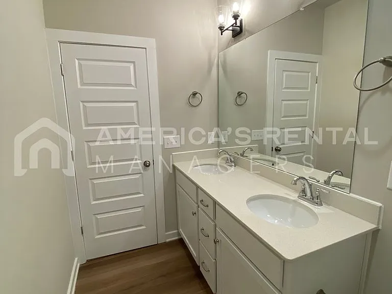 285 Avalon Way — Photo 24