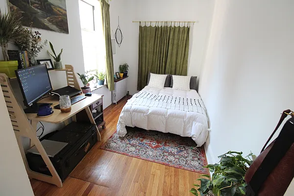 Rented by Luxor Homes & Investment Realty | media 13