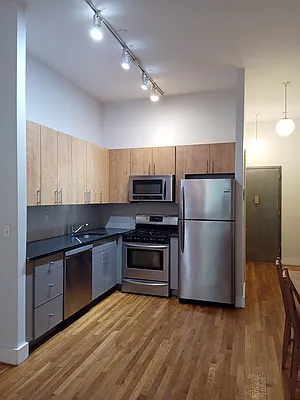 Rented by City Vista Inc | media 3