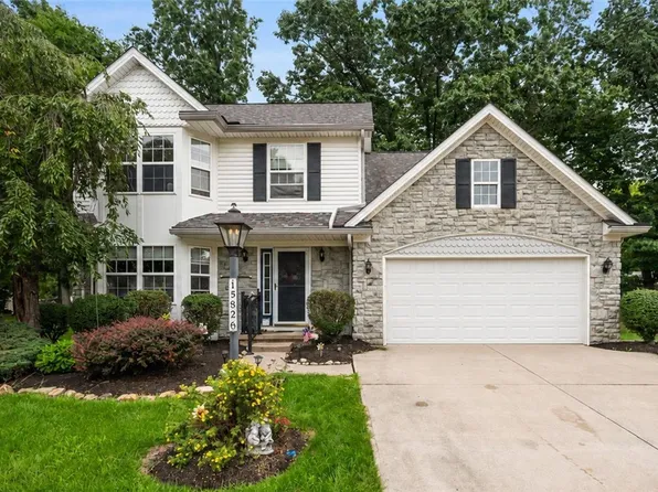 15826 Falmouth Oval, Middleburg Heights, OH 44130