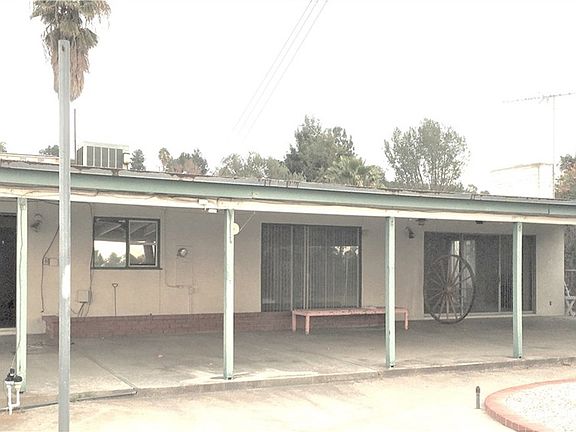 3rd image of 13682 Camilla St