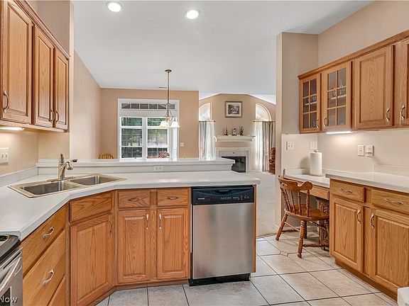4th image of 5645 Clingan Rd Unit 2B