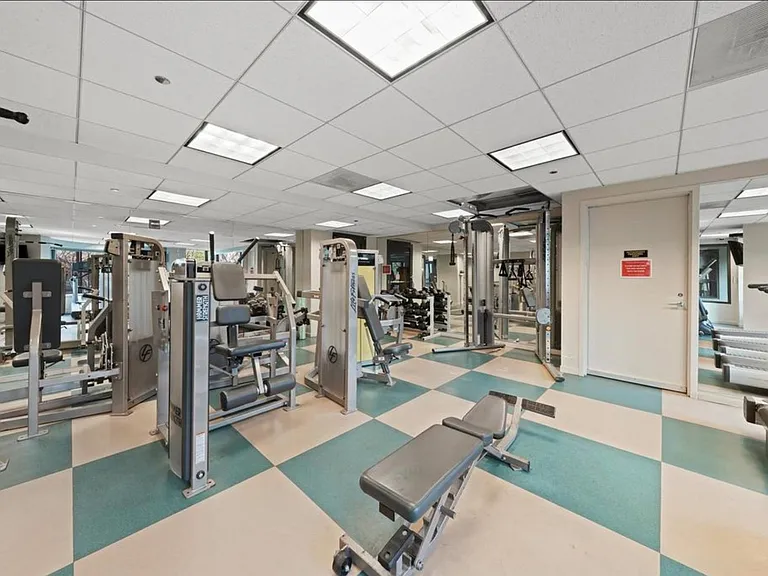 400 N Lasalle St #2803 — Photo 17