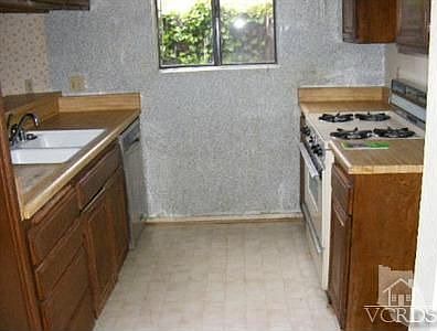 2nd image of 311 W Santa Barbara St