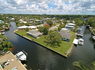 2620 Riverview Dr, Naples, FL 34112