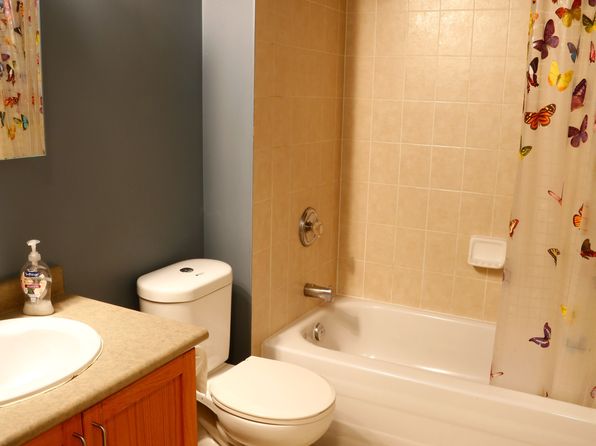 51 Baffin Ct #306, Richmond Hill, ON L4B 4P6