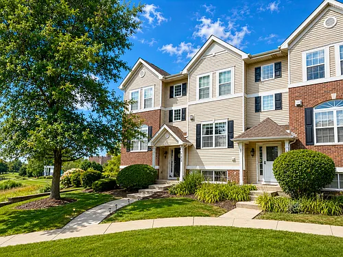 120 Lakeshore Dr #120 Photo 1