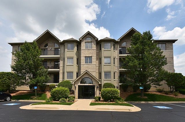 1st image of 11921 Windemere Ct APT 104