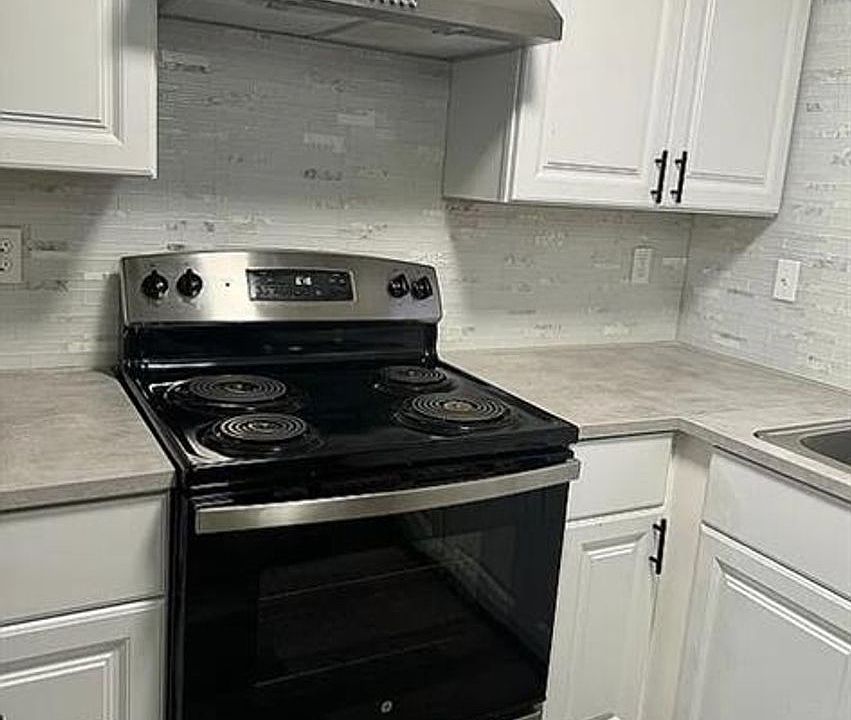 1st image of 444 N 13th St #B