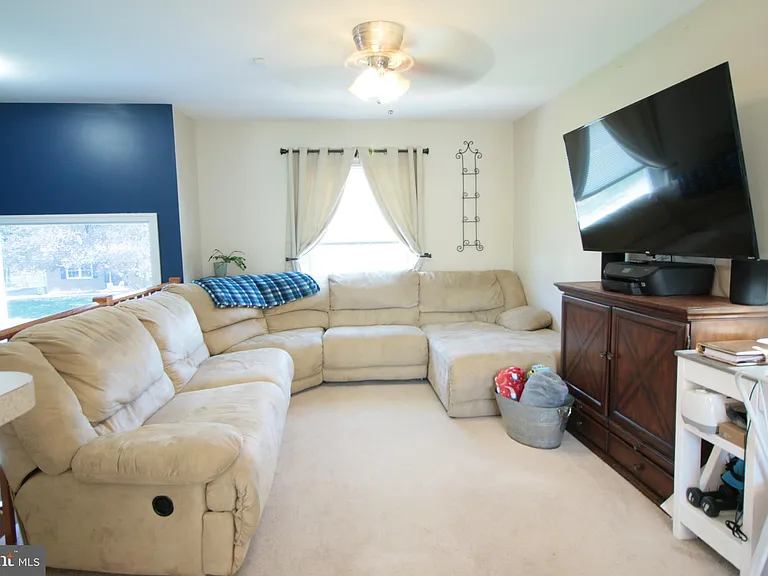 7224 Princess Anne Ct — Photo 3