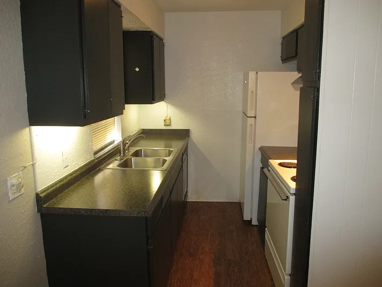 555 Spanish Town Rd #11 — Photo 3