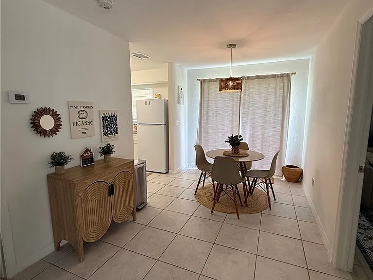 525 SE Van Loon Ter — Photo 10