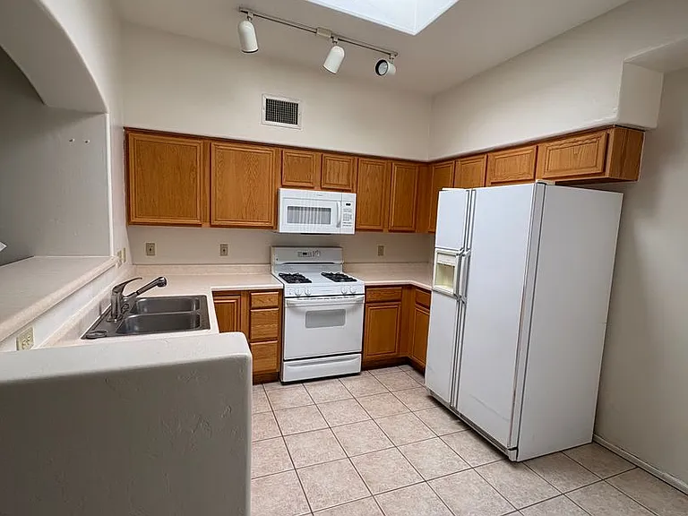 7371 E Calle Nostalgico — Photo 6