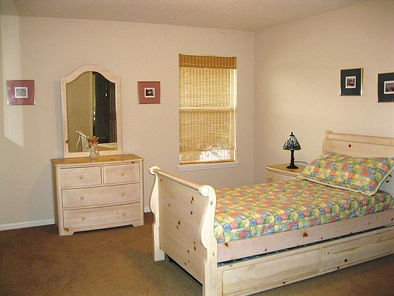 5th image of 1521 Chatham Ct