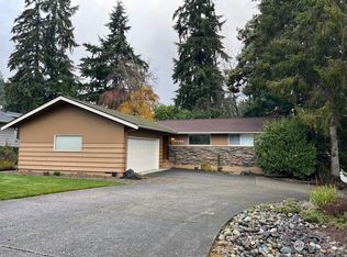 1031 Rosewood Ln, Fircrest, WA 98466