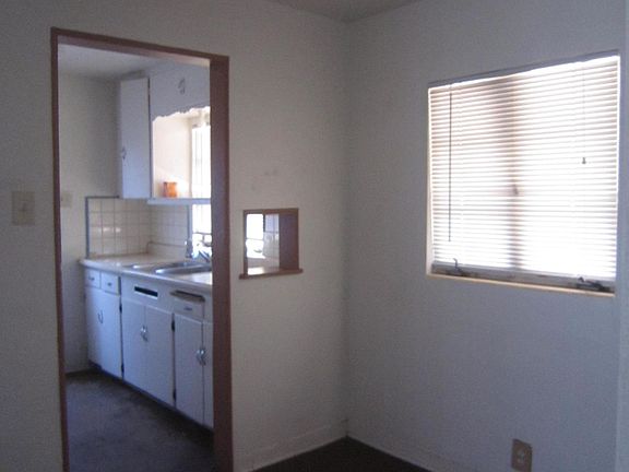3rd image of 3830 E Fairmount St #A