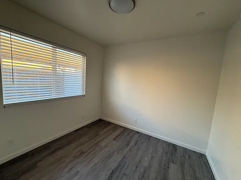 206 W Robertson Rd #A — Photo 10