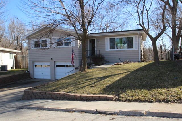 1st image of 450 Mount Vernon Dr