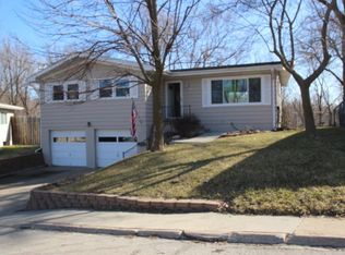 450 Mount Vernon Dr, Council Bluffs, IA 51503