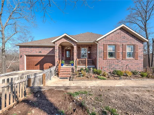 16240 Kostner Dr, Rogers, AR 72756