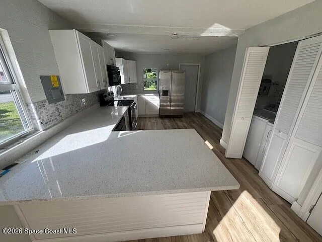 3 bed, 2.0 bath, 1144 sqft, $2,250 — Photo 4